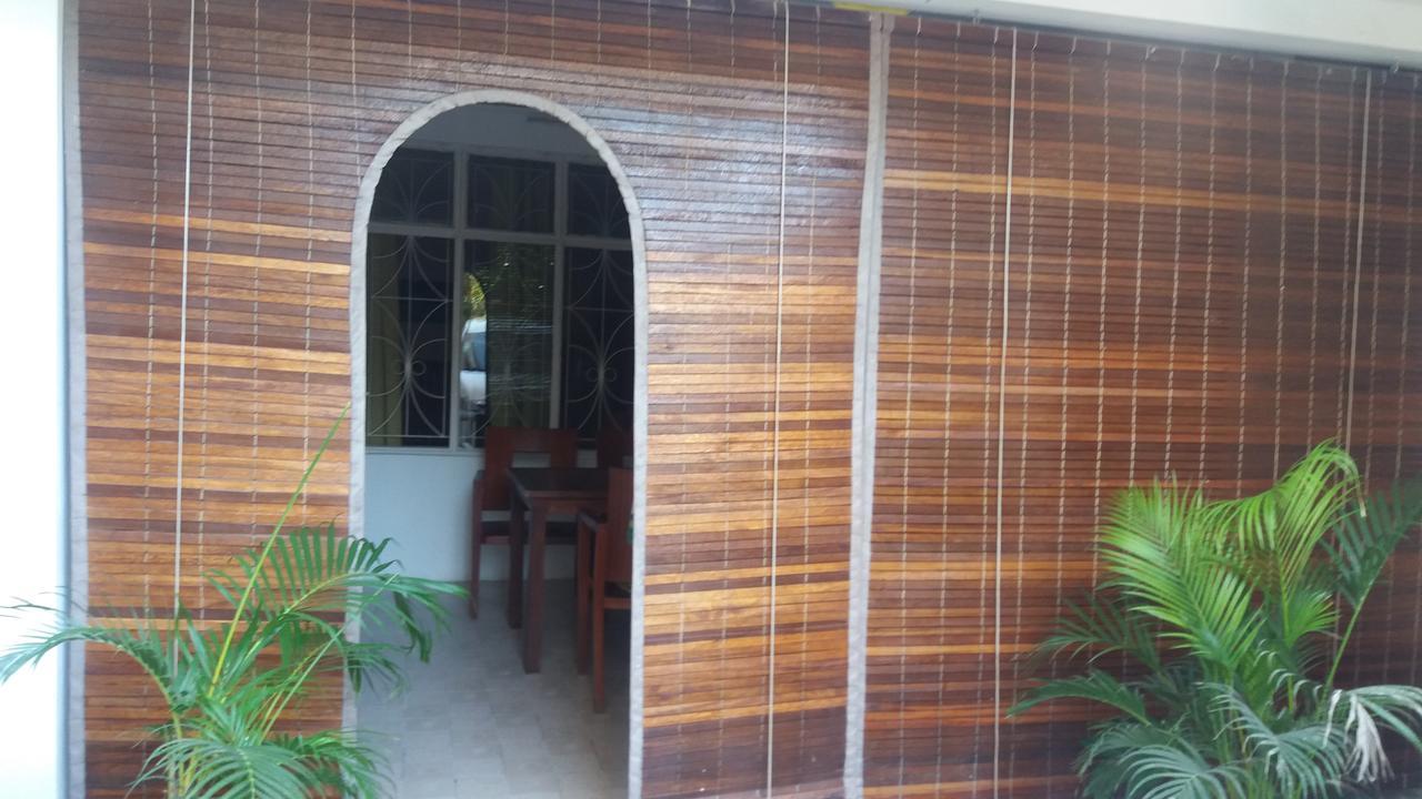 Corinne Villa à 300m from the beach Grand Baie Extérieur photo